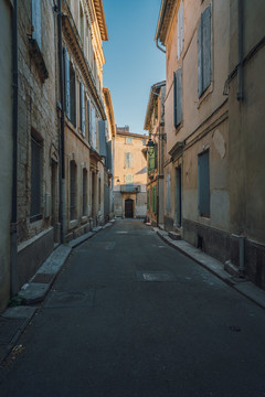 法国阿尔勒城市街道和建筑
