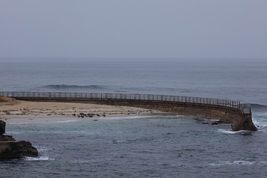 搁浅的海滩