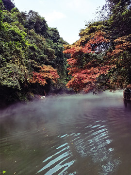 青山绿水湖光