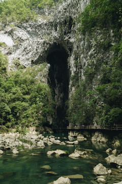 贵州大七孔景区天生桥