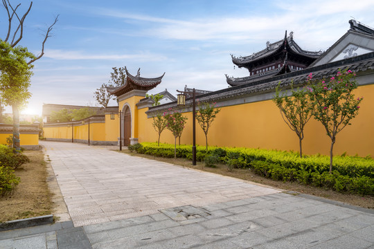 泰州南山寺庙街景