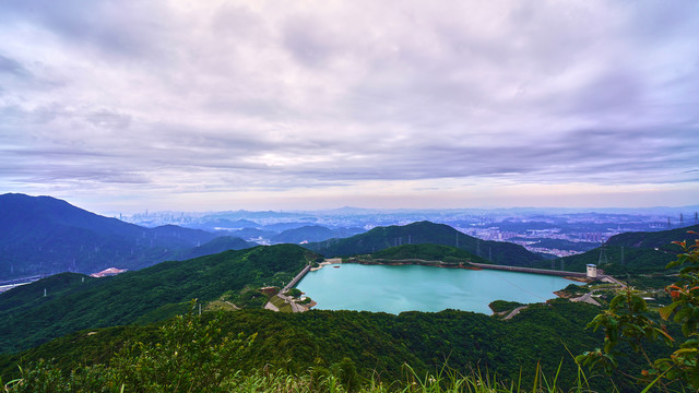 深圳山水风光三洲田水库