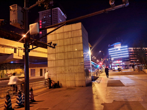 成都街头夜景