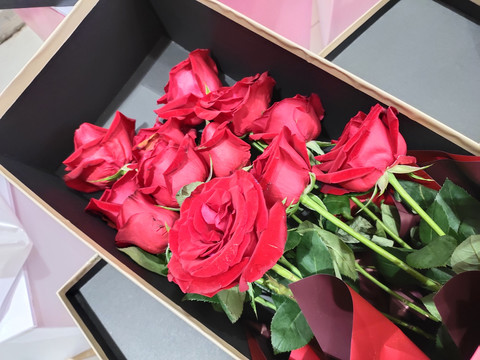 盒子里的玫瑰花