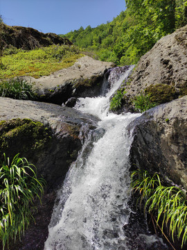 山间小溪