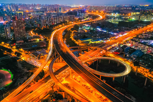 城市高架桥夜景