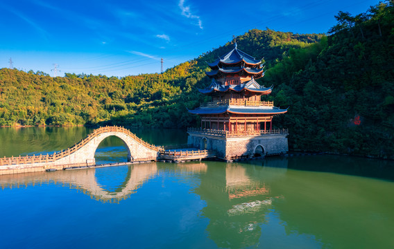 杭州桐庐县严子陵钓台风景区