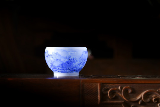 精美陶瓷杯