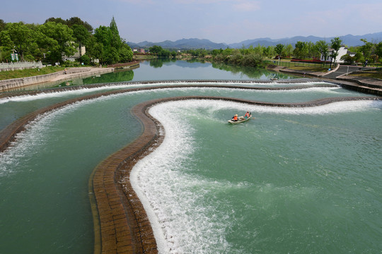 守护碧水