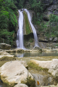 瀑布流水自然生态景区水源