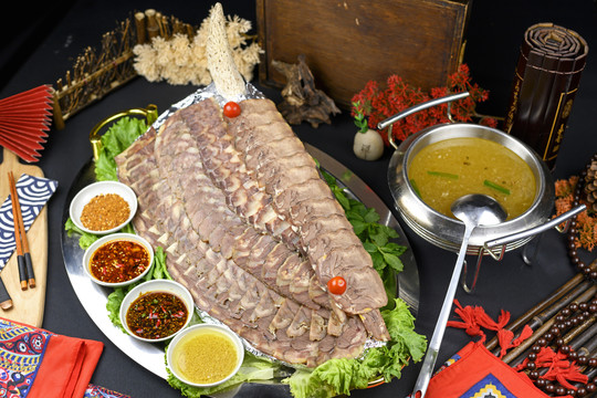 鴻運(yùn)牛頭