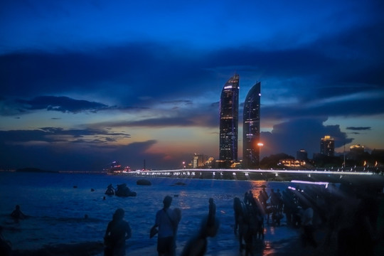 厦门双子塔海边夜景