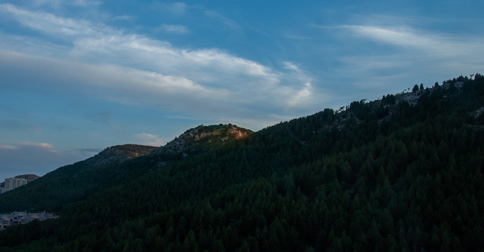 山峦叠嶂