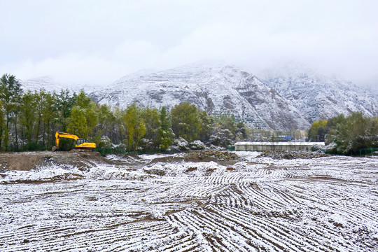 秋日早雪