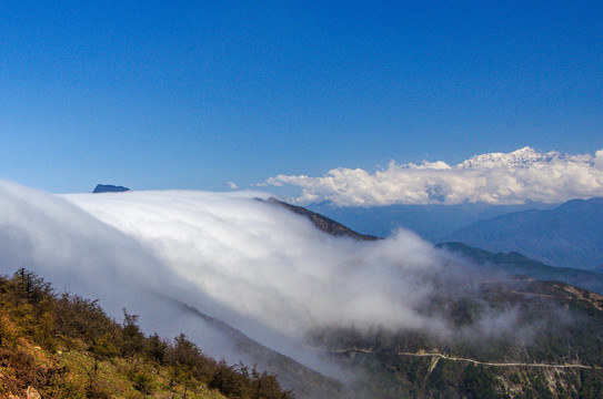 牛背山