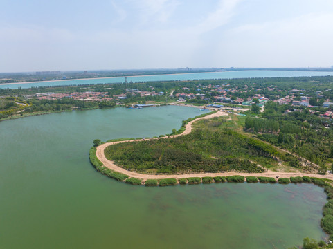 航拍济南龙湖湿地