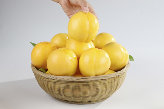 黄金油桃黄油桃