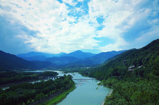 都江堰玉垒山远眺