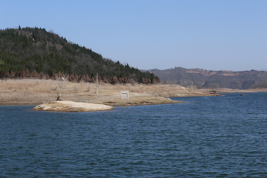 黄河小浪底水库鹰嘴山风景区