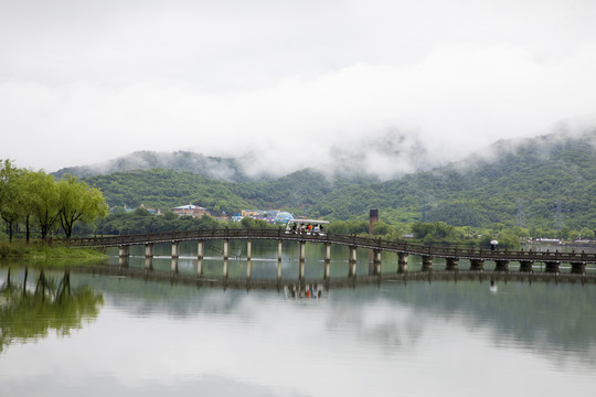 初夏杭州湘湖烟雨风光