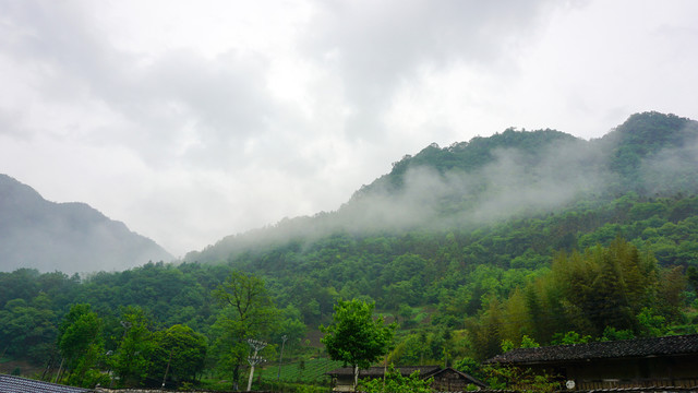 十八里长峡风光