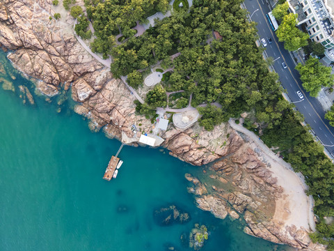 航拍海岸线海岛风光