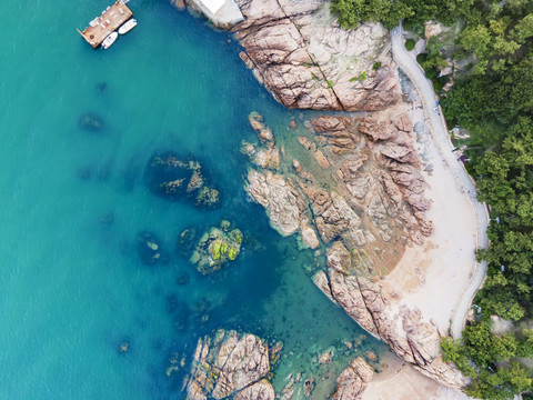 航拍海岛礁石自然风景