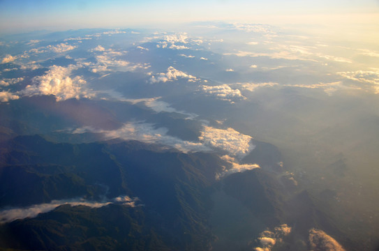 山峰云海