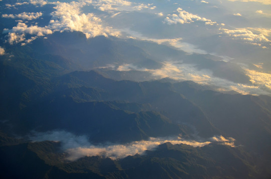 山峰云海