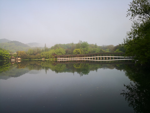 西湖浴鹄湾