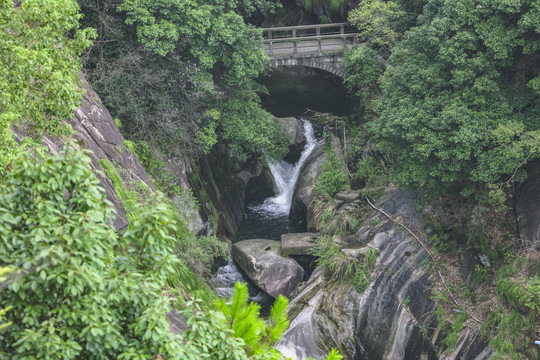 庐山秀峰卧龙桥