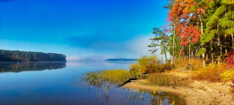 湖畔美景