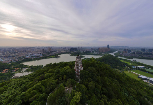 顺峰山全景