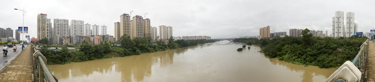 来宾红水河洪水