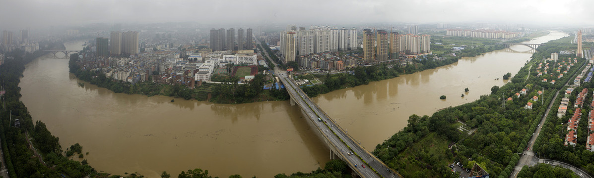 来宾红水河洪水