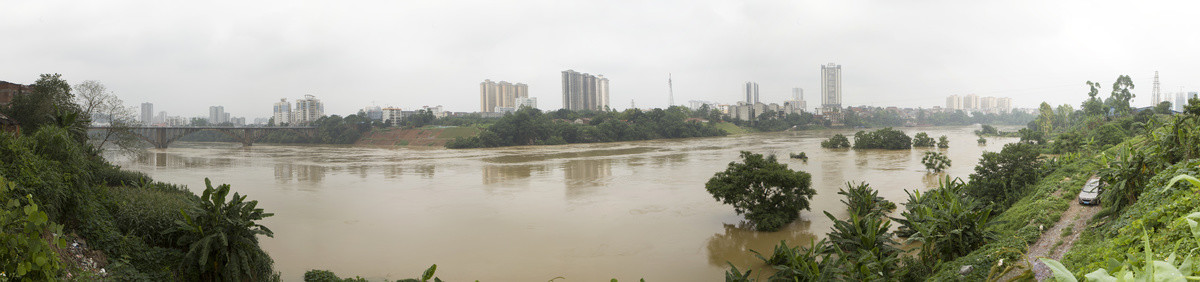 来宾红水河洪水