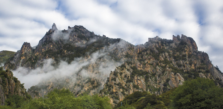 神山