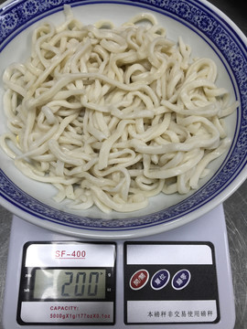 煮好的手工面约300g