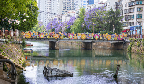 花的雕塑