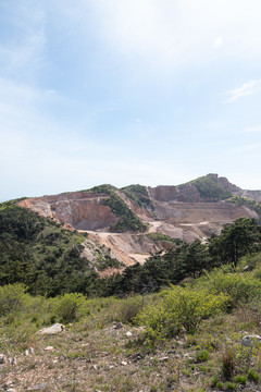 矿山开采