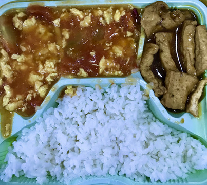 鸡蛋炒西红柿炒豆腐块