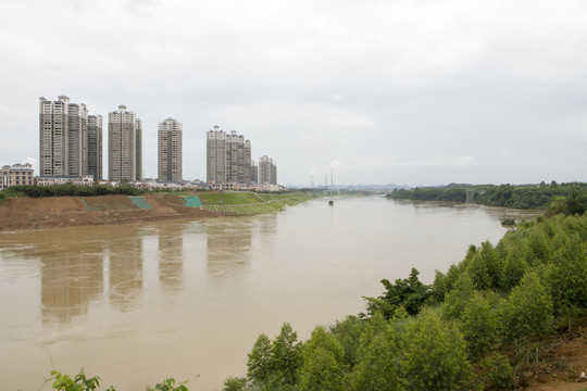 来宾红水河洪水