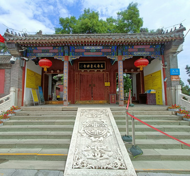 戒台寺大门