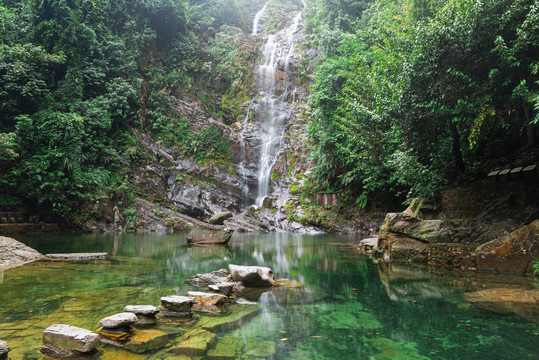 鼎湖山飞瀑