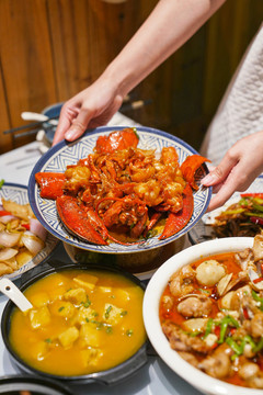 海鮮螃蟹鮑魚龍蝦魚閩菜