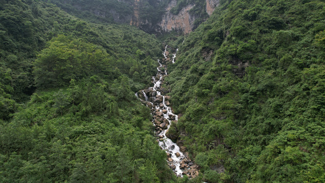 山泉水