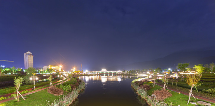 美丽的沧源夜景