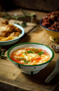 一碗美味的西红柿鸡蛋汤