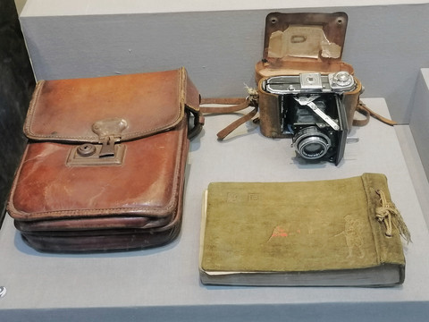 苏权在抗战期间使用过的照相机