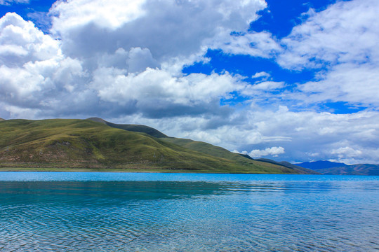 羊湖风景区